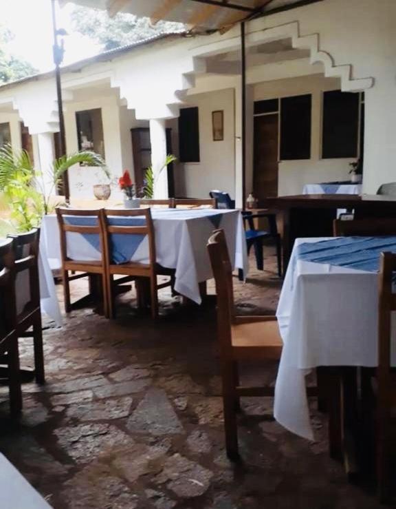 Отель Mama Pierina Restaurant And Annex Morogoro Экстерьер фото